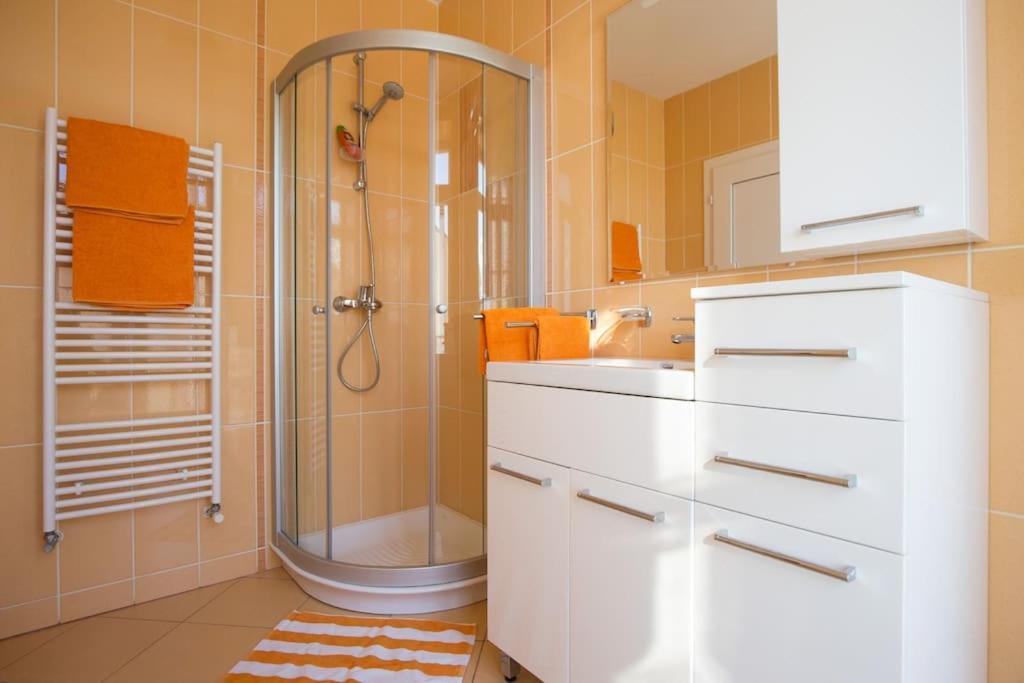 Villa Ajda - Orange Room Omisalj Exterior photo